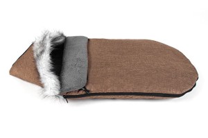 Śpiworek zimowy na zimę do wózka z futerkiem z liska z polarem brązowy